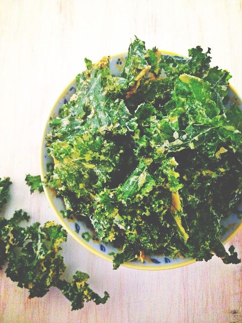 RECIPE: cheezy kale chips, nut free