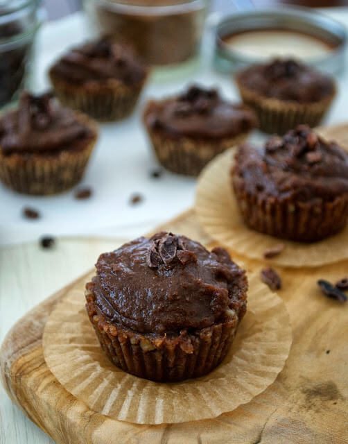 raw cacao mousse cups