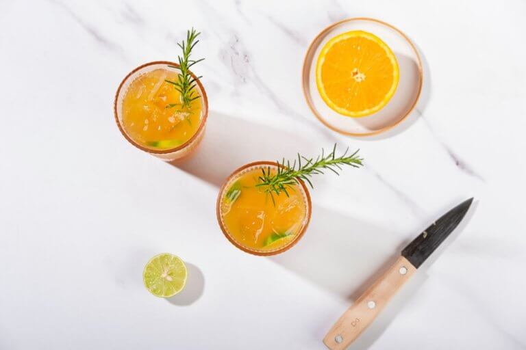 Electrolyte Rosemary and Orange Ice Tea