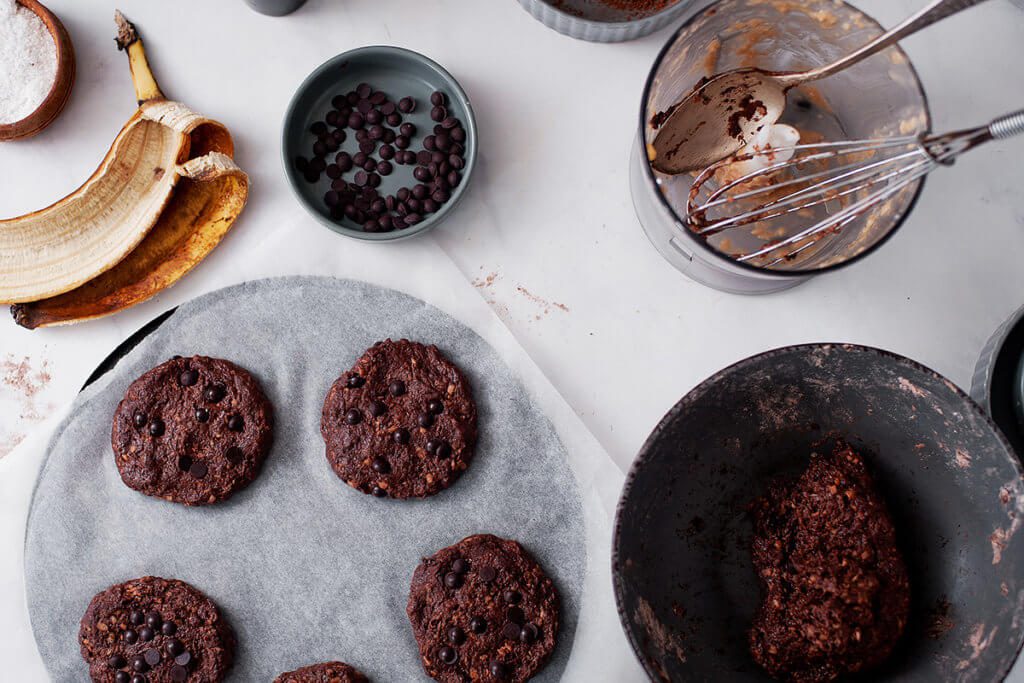 Double chocolate chips cookies step by step