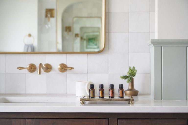How to use essential oils in the shower to heal everything